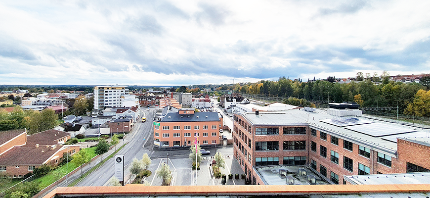 Utsikt över Värnamo från taket på Gummifabriken.